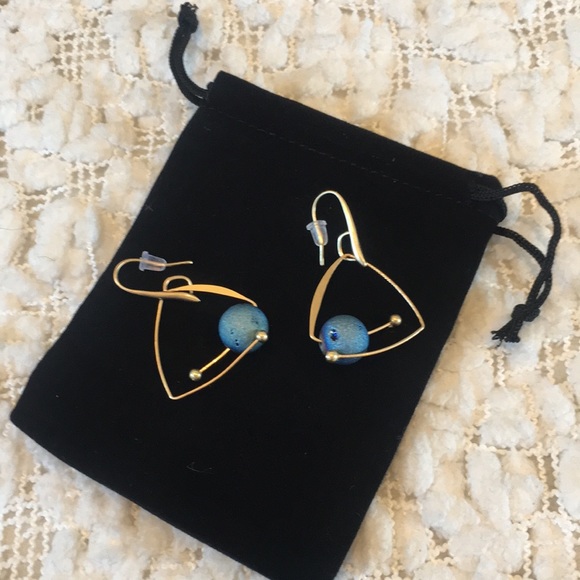 NWB Unique Gold and Blue Druzy Nugget Earrings - Picture 6 of 12